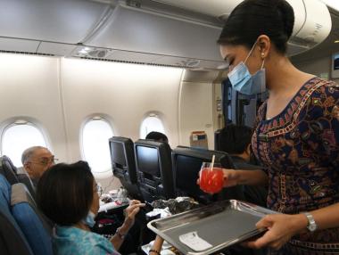 Китай затваря границите си за част от чуждестранните туристи