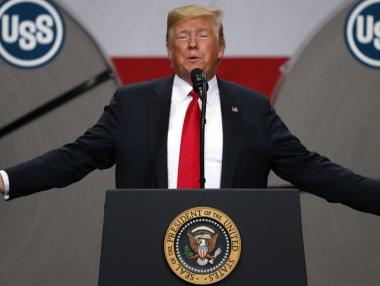 Мълчаливо завръщане на Тръмп в Белия дом