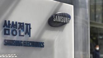 Samsung ще избърза с Galaxy S21, за да удари още по-силно Huawei