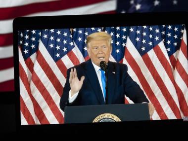 Доналд Тръмп уволни министъра на отбраната