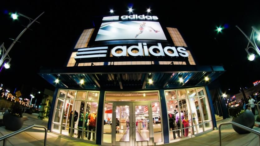 Китай явно няма да спаси продажбите на Adidas