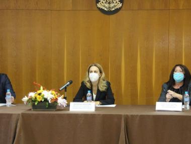 Николова предупреди хотелите в Банско да внимават с мерките