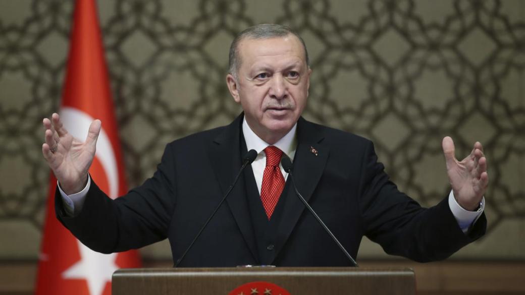 Ердоган обеща да спаси турската лира