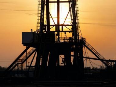 В ОПЕК+ са притеснени за петролния пазар и ще забавят производството