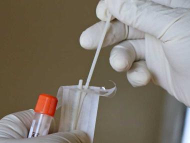 Близо 5000 са новите случаи на COVID-19 в България