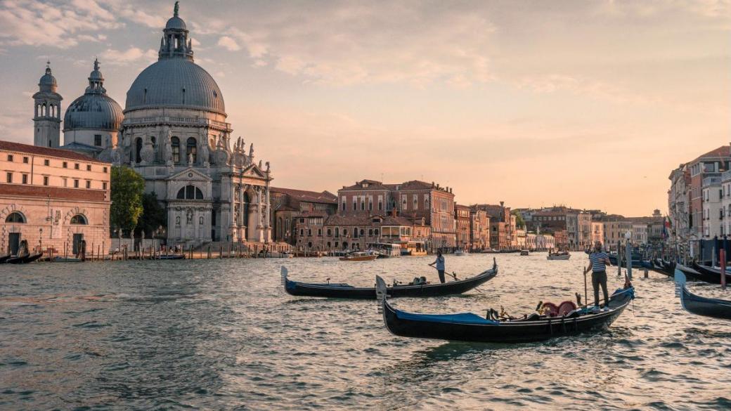 Венеция отлага туристическия данък до 2022 г.