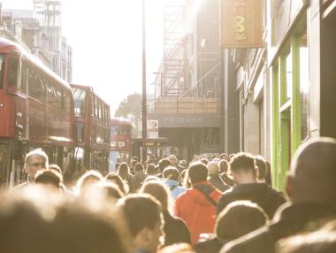 Англия планира по-строги мерки от 2 декември