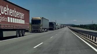 Гърция въведе бързи тестове на „Кулата“ и за водачите на камиони