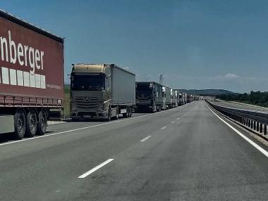 Гърция въведе бързи тестове на „Кулата“ и за водачите на камиони