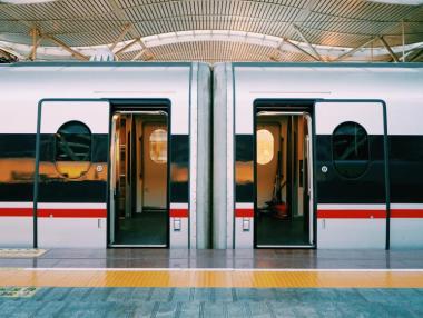 Германия е амбицирана да „пенсионира“ дизеловите локомотиви