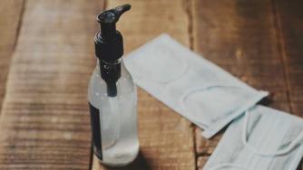 Над 4300 нови случая и над 150 починали с COVID-19 в България