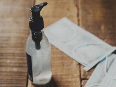 Над 4300 нови случая и над 150 починали с COVID-19 в България