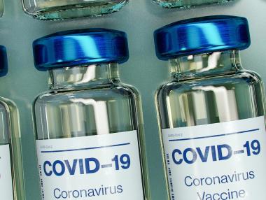 Презапасяването с ваксини крие риск от по-голяма COVID смъртност