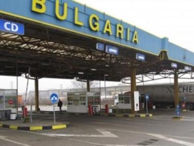 Превозвачи протестират на българо-турската граница