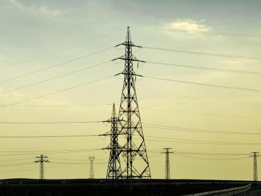 Рекордната борсова цена на тока отново стресира големия бизнес