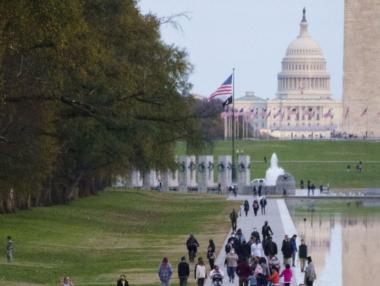 Безработицата в САЩ леко намалява