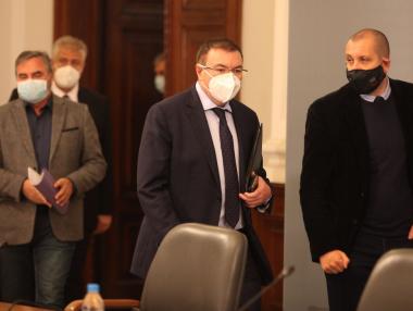 Здравният министър забеляза спад на заразените, ще изпълни препоръката на Борисов