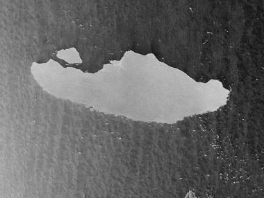 Огромен айсберг е напът да предизвика екологична катастрофа