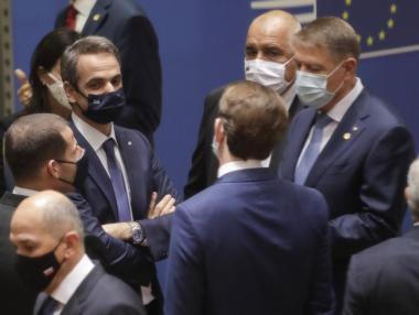 Лидерите на ЕС се договориха по трудната климатична сделка