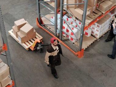 Износът през октомври се върна към двуцифрените спадове