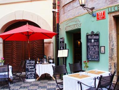 Чехия забрани кафето за вкъщи заради пандемията