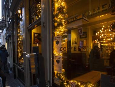 От днес Нидерландия е под пълна карантина