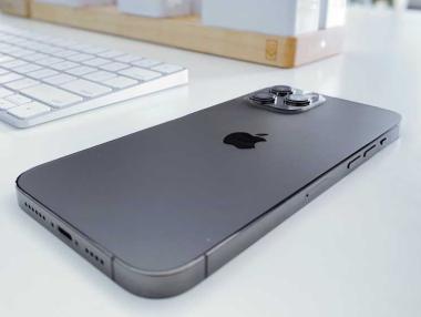 Apple вдига с 30% производството на iPhone в началото на 2021 г.