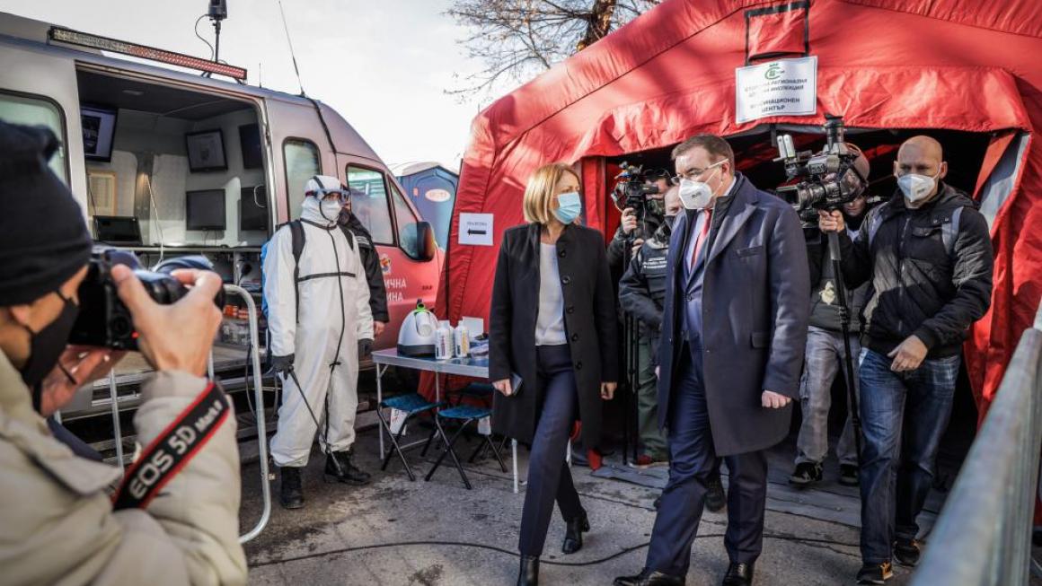 Галерия :: Снимка 1 :: София е готова с първия изнесен кабинет за COVID ваксинация (снимки)}