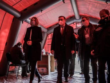 София е готова с първия изнесен кабинет за COVID ваксинация (снимки)