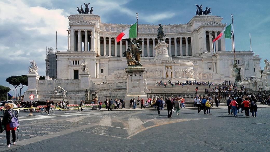Италия обмисля затваряне на големите градове