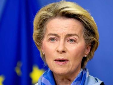 ЕК окончателно одобри ваксината на Pfizer