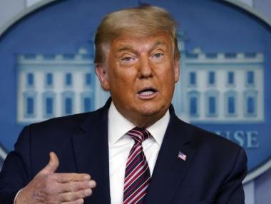 Тръмп одобри спасителния COVID пакет и федералния бюджет