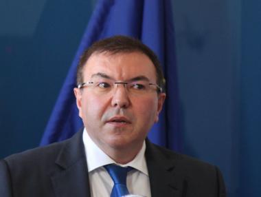 Хотелиерите обвиниха здравния министър в половинчати мерки и фалшив морал