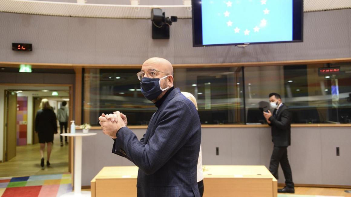 Галерия :: Снимка 2 :: „Време е да оставим Брекзит зад нас“: В ЕС бе подписана знаковата сделка}