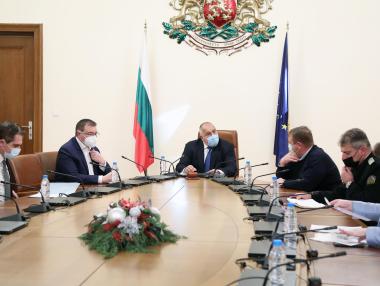Здравният министър вижда отчетлив резултат от мерките
