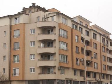 Над 40% от домакинствата в България живеят в пренаселени жилища