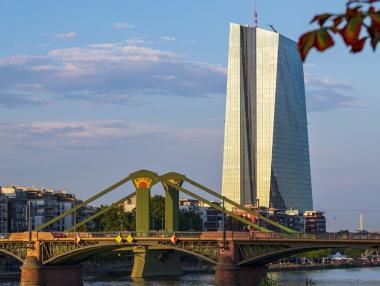 Еврозоната ще емитира дълг за €1 трилион през 2021 г.