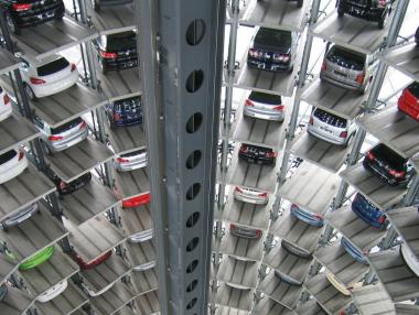 Британската автоиндустрия удари 30-годишно дъно