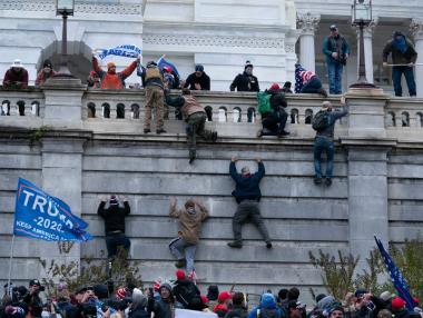 Как светът реагира на случващото се в САЩ