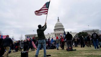 Капитолия бе обезопасена след 4-часова блокада (видео)