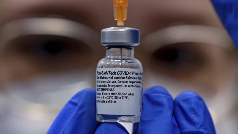 Въпреки ваксините СЗО не очаква скорошно връщане към „нормалното“