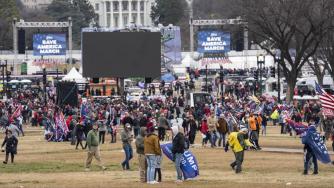 Airbnb забрани достъпа до платформата на участвалите в щурма на Капитолия