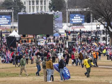 Airbnb забрани достъпа до платформата на участвалите в щурма на Капитолия