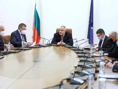 Борисов реши мерките да останат до края на януари