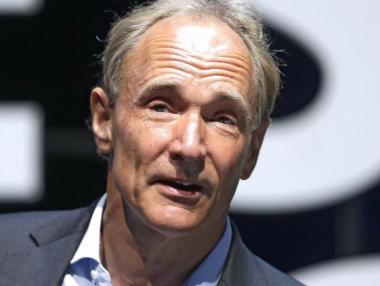 Бащата на WWW иска да поправи интернет и подготвя римейк