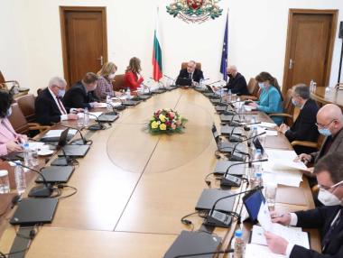 Още 40 млн. лв. отиват към туризма и транспорта