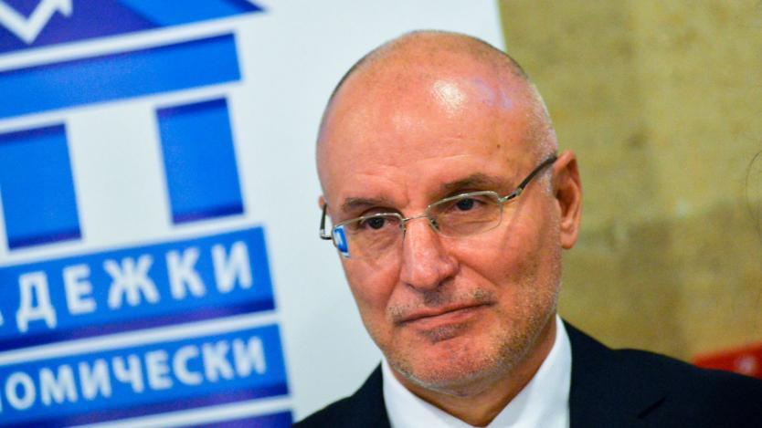 Димитър Радев: Приемането на еврото в България ще бъде гладък процес