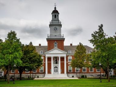 Великобритания удължи срока за прием на кандидат-студенти