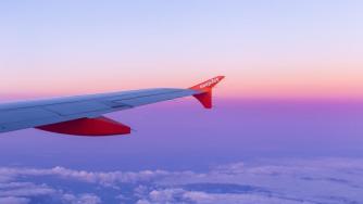 EasyJet отчита ръст от 250% на резервациите за лятото