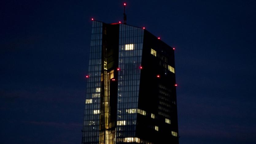 ЕЦБ влоши очакванията си за икономиката на еврозоната